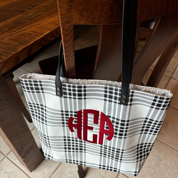 Thirty One Brand Large Shoulder Tote - help me find someone with HEA… - Picture 12 of 14